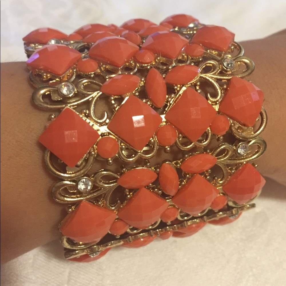 Cuffed Coral & Gold Stretchy Bracelet